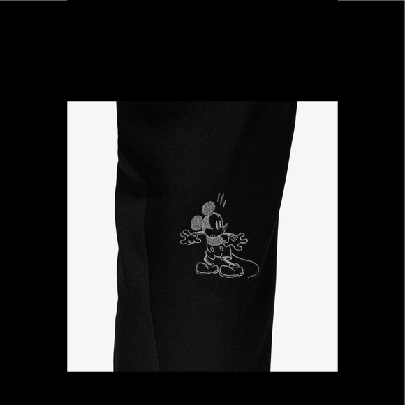 NWT Disney x FIGS SCRUBS SET Mickey Mouse - Picture 12 of 16